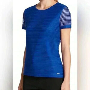 Calvin Klein Women's Stretch Textured Shirt Large